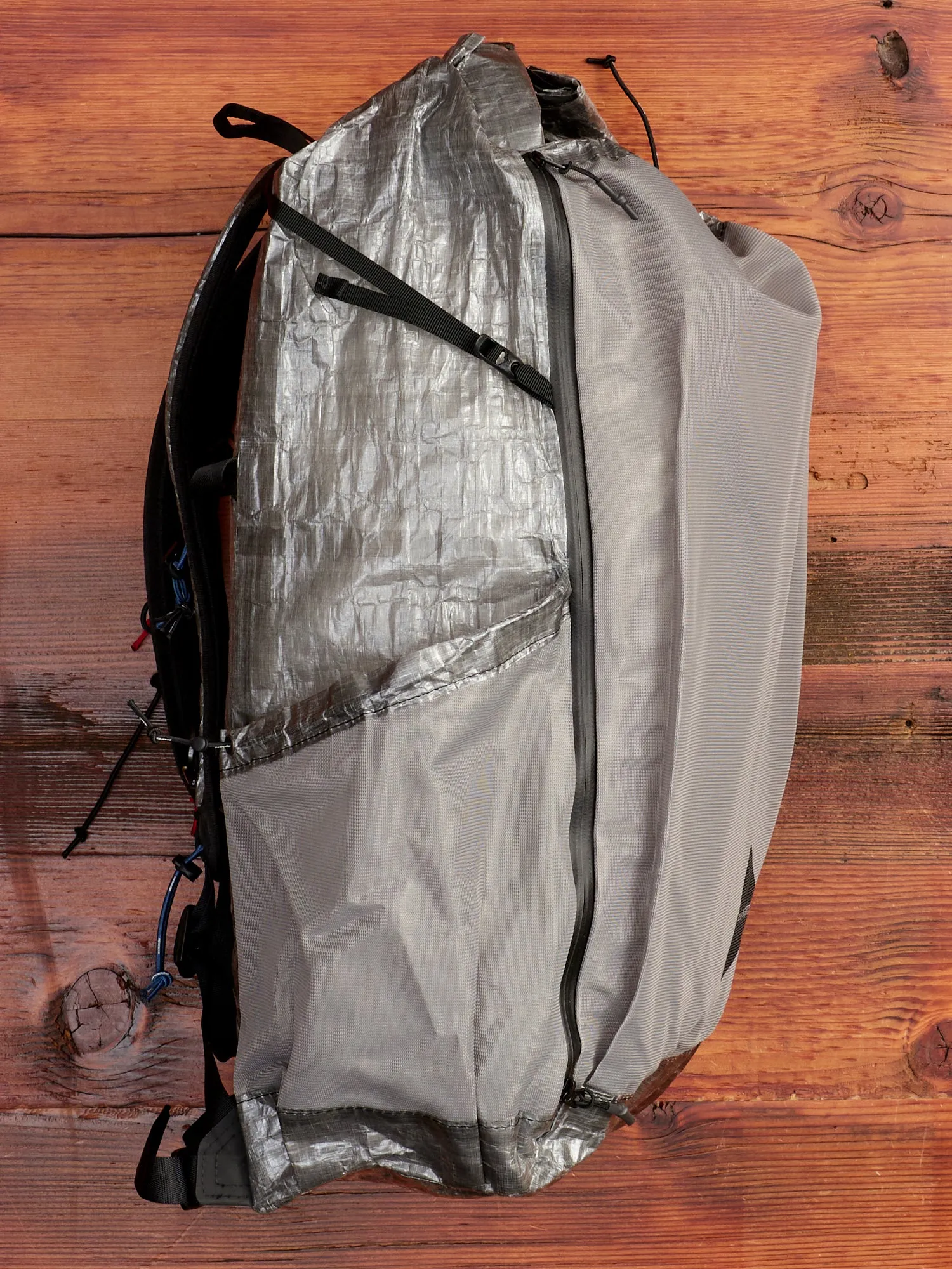 25L Dyneema Backpack in Charcoal