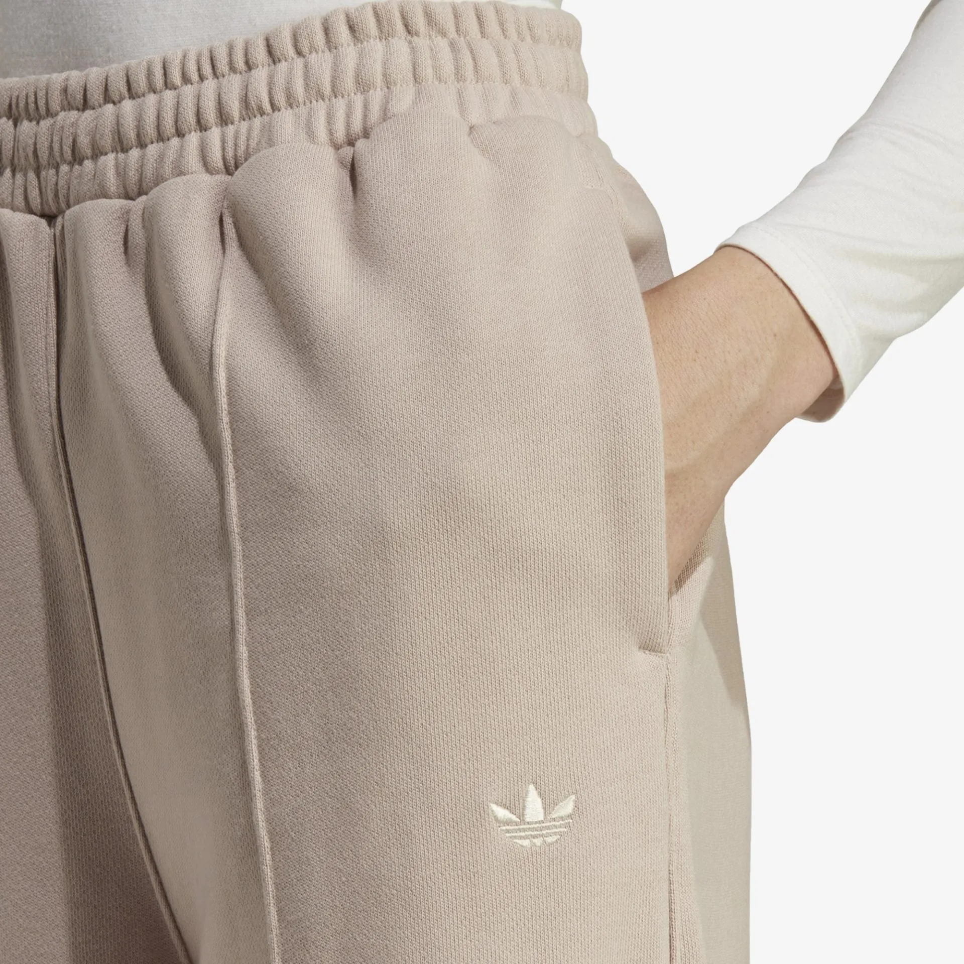 Adidas Originals | WMN'S PREMIUM ESSENTIALS PINTUCK PANTS  { WODER TAUPE