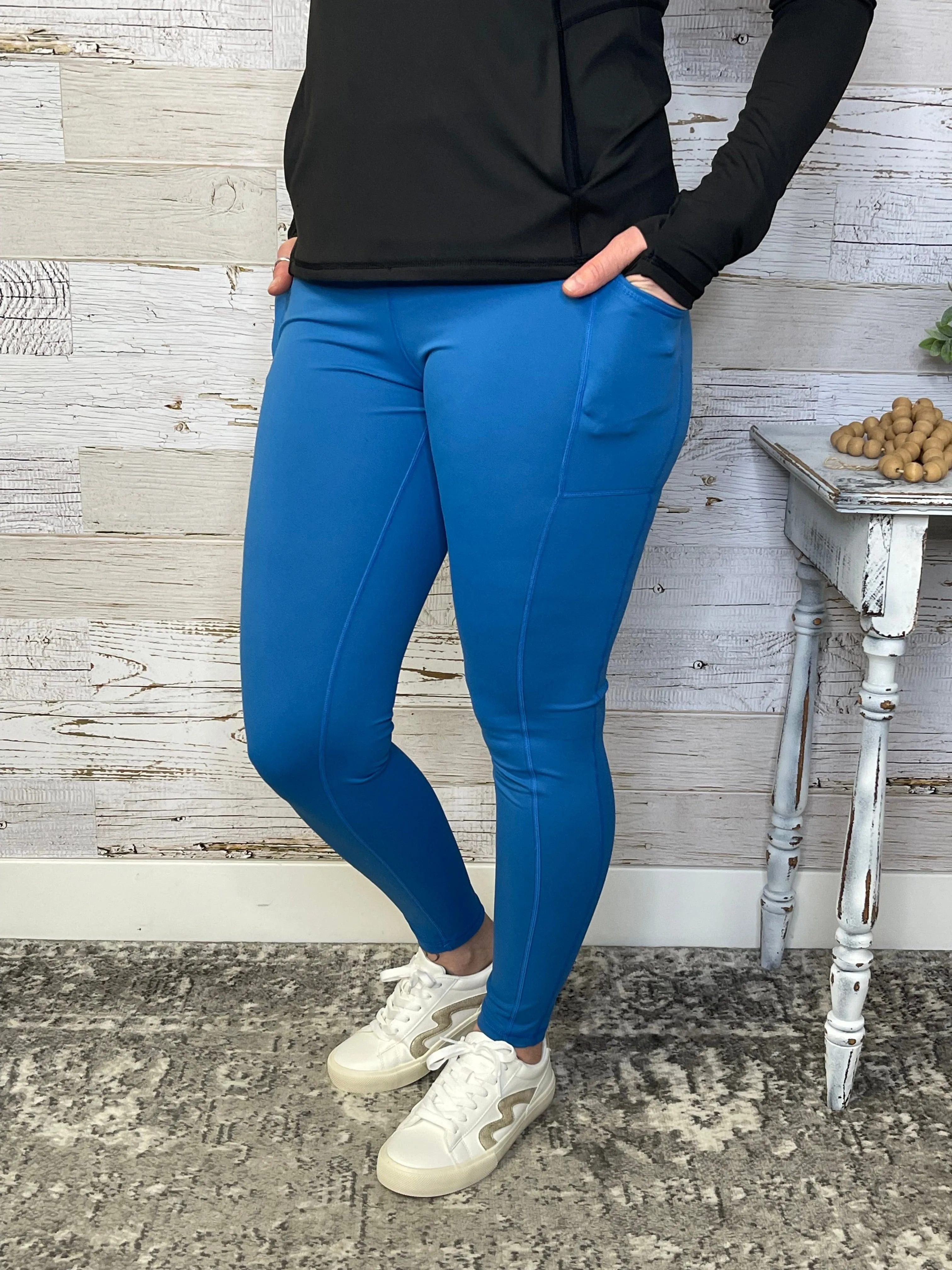 Best Squat Proof Pocket Leggings - Pacific Blue