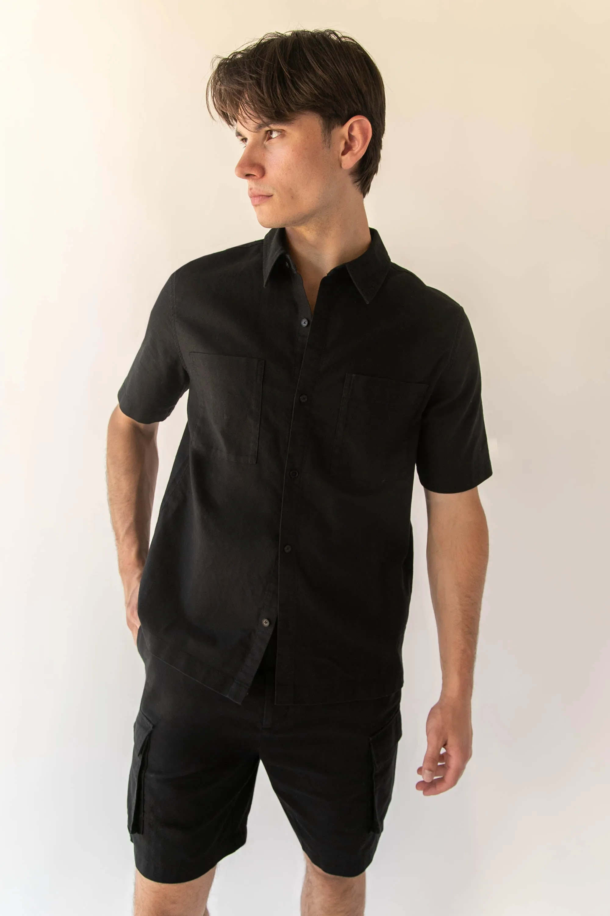 COTTON LINEN CARGO SHORT SLEEVE SHIRT