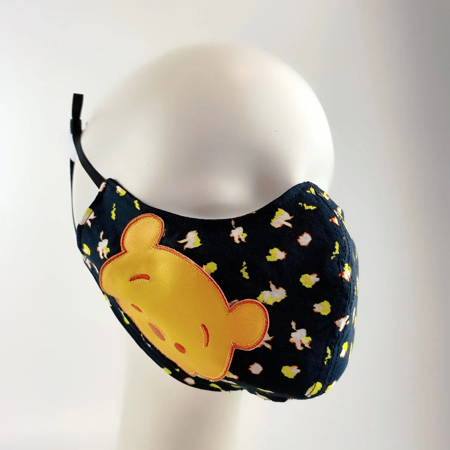 Face Mask 4 Protect Disney Tsum Tsum Pooh on Flower