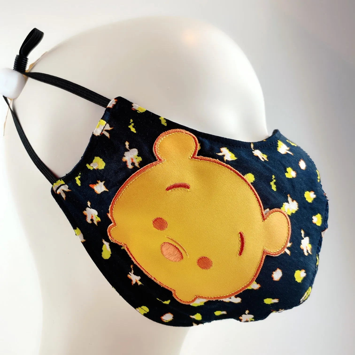 Face Mask 4 Protect Disney Tsum Tsum Pooh on Flower