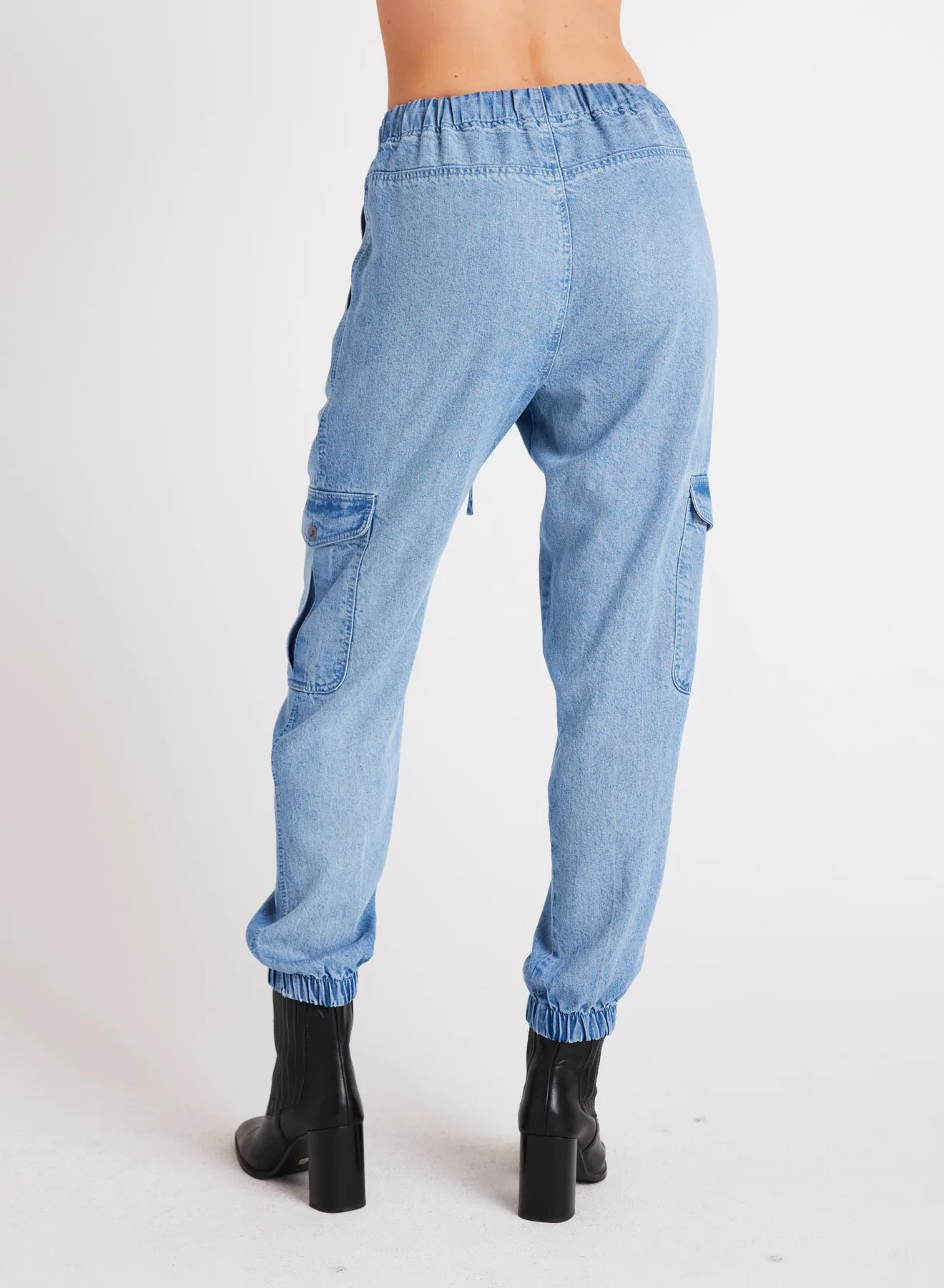 Isla Pleated Jogger - Vintage Horizon Wash