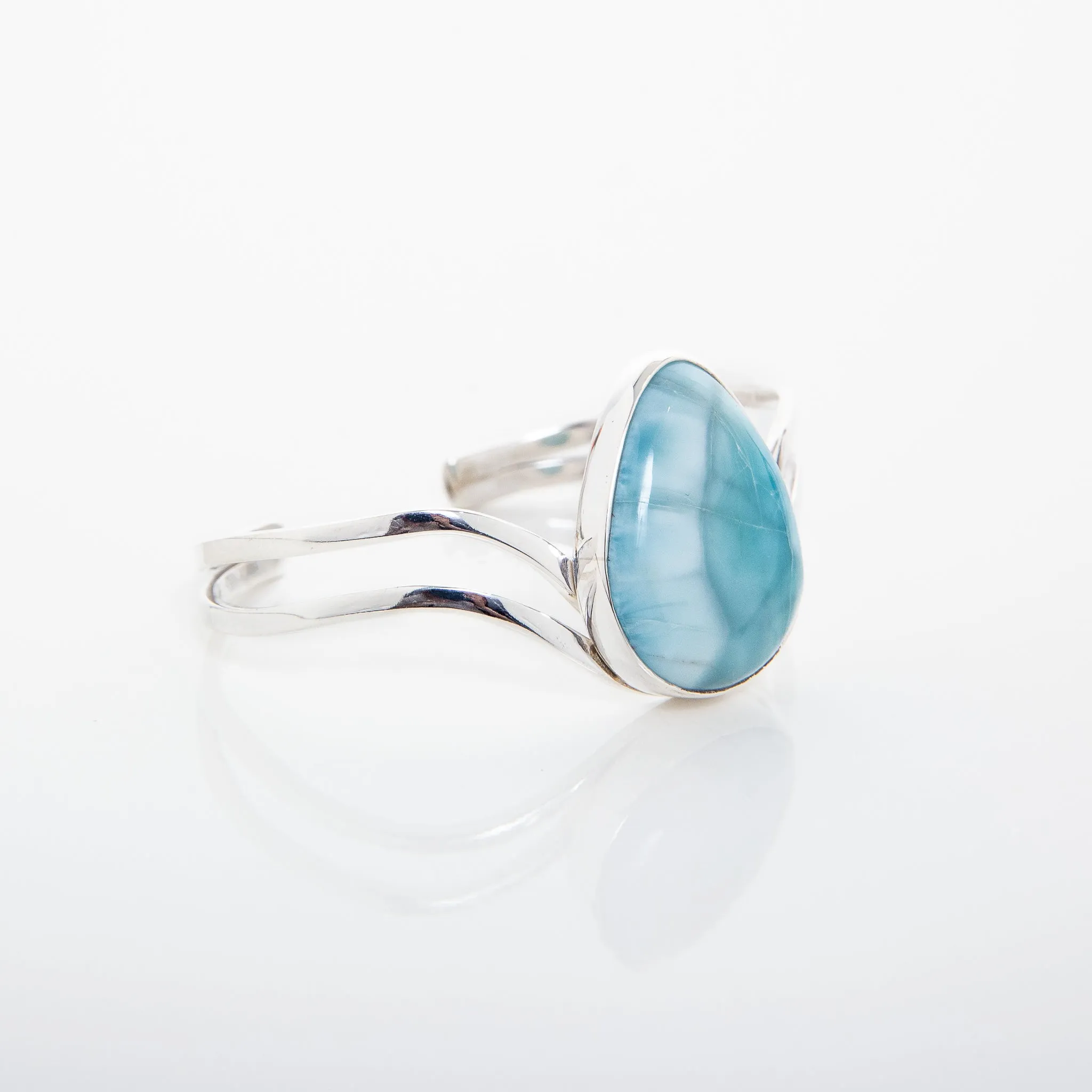 Larimar Cuff Dorle