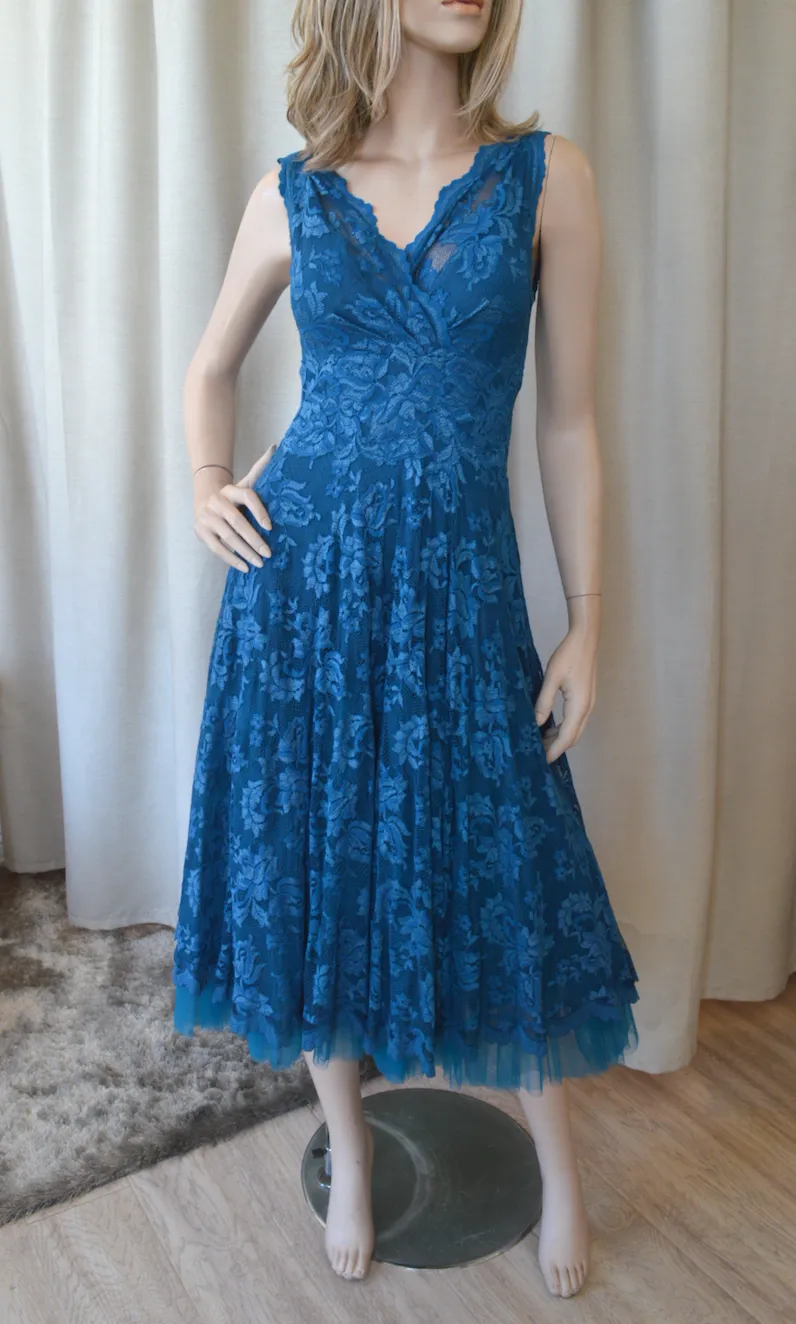 Olvis Lace Grace Kelly Dress