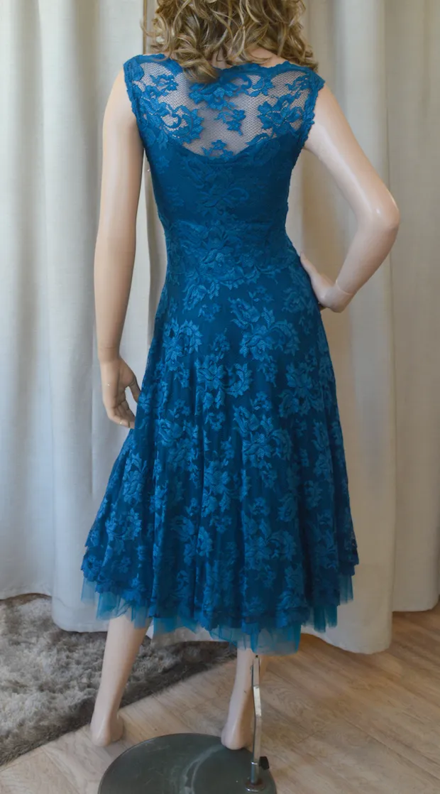 Olvis Lace Grace Kelly Dress