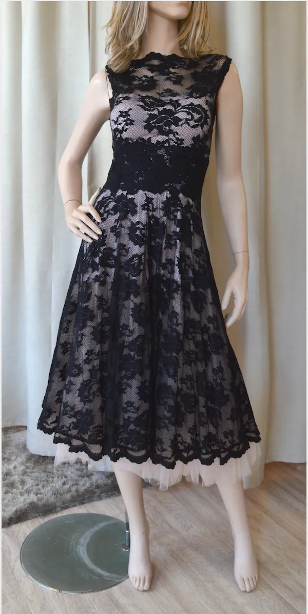 Olvis Lace Grace Kelly Dress