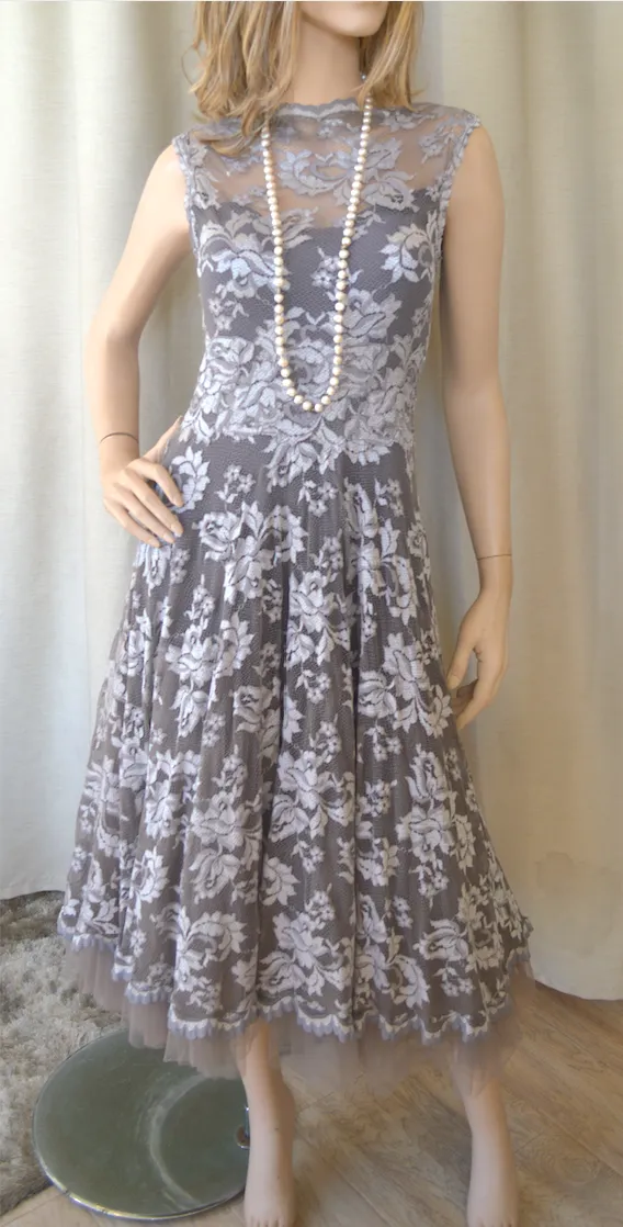 Olvis Lace Grace Kelly Dress