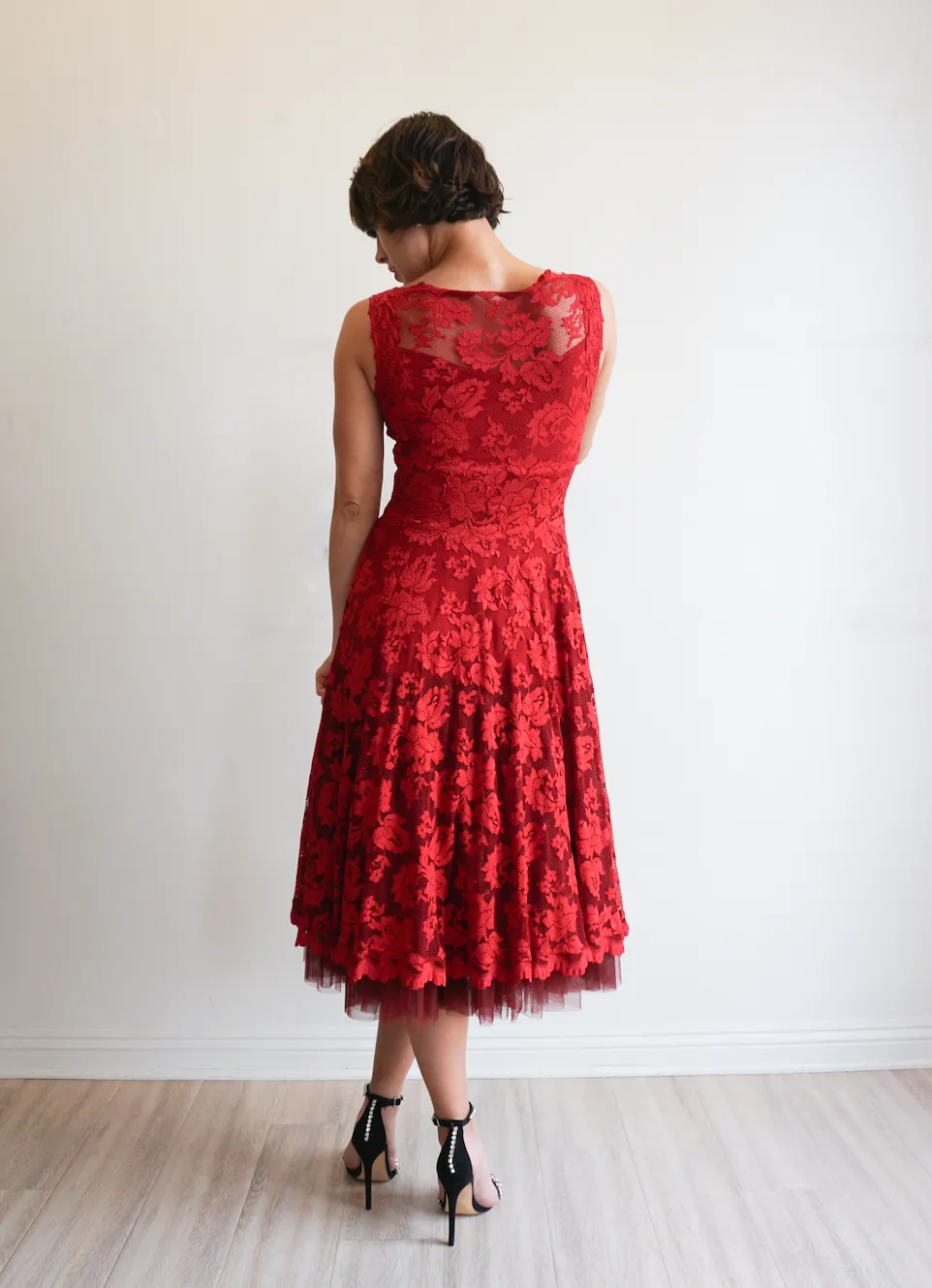 Olvis Lace Grace Kelly Dress