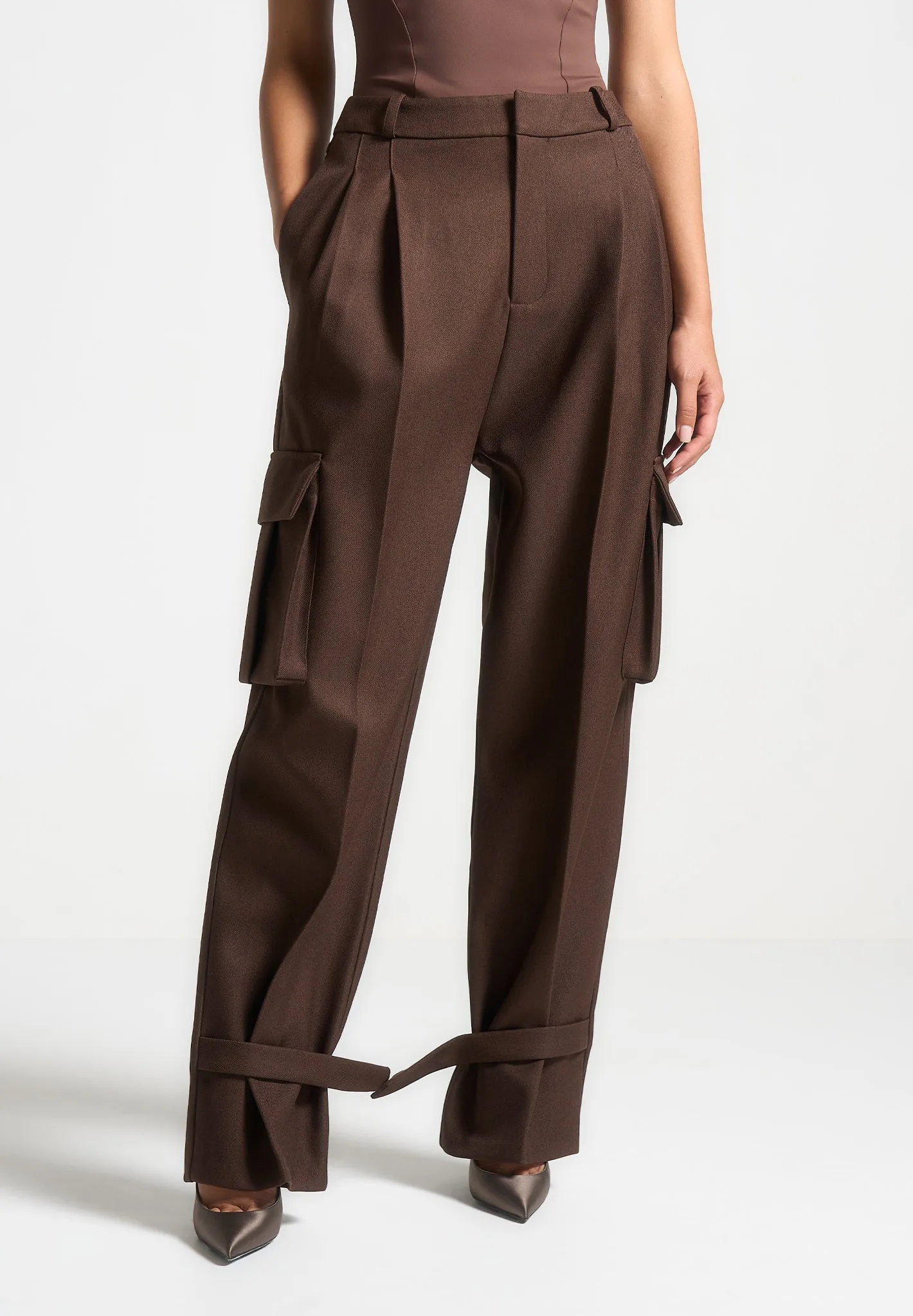 Tailored Pleated Cargo Trousers - Brown