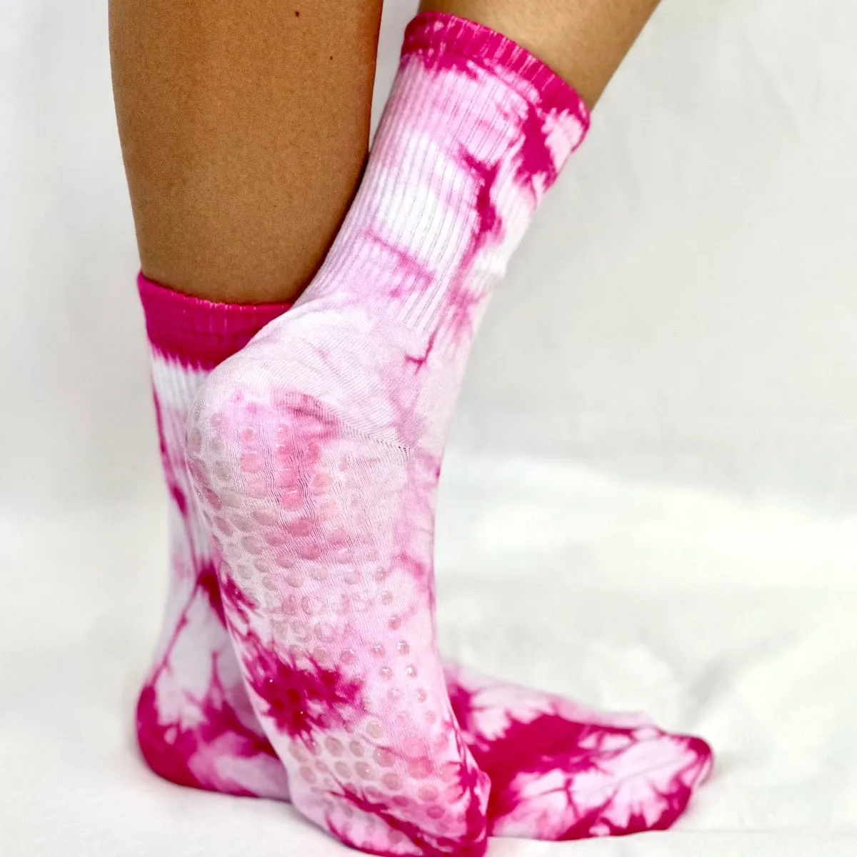 TIE DYE  yoga grip crew socks - bright pink